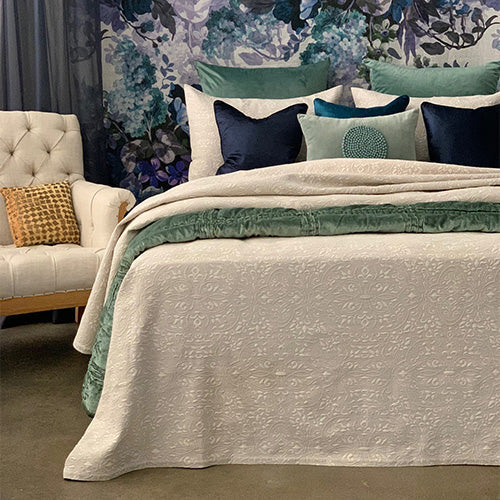 Our exclusive bedspreads made in Portugal