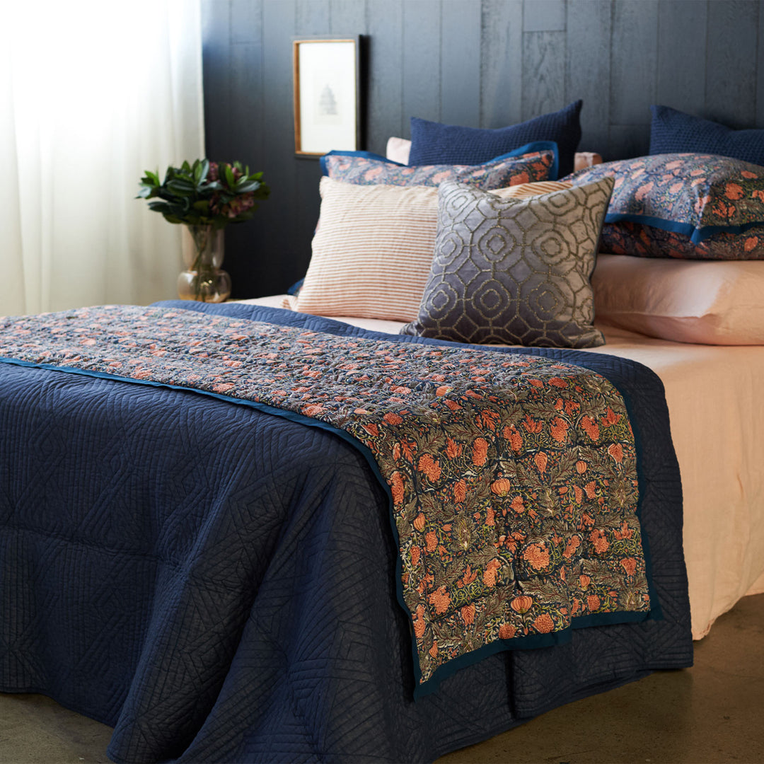 Bloom reversible bed runner