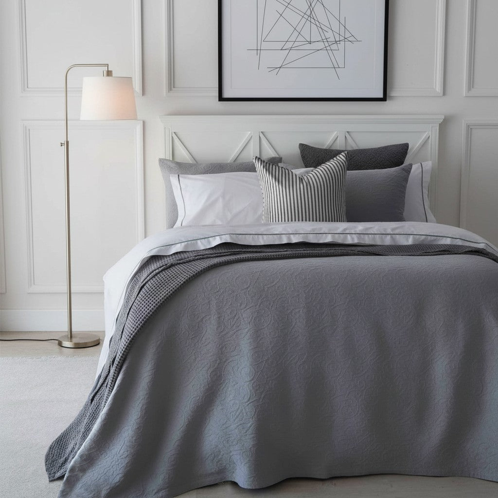 Linensmith Freya Bedspread Set Smoke