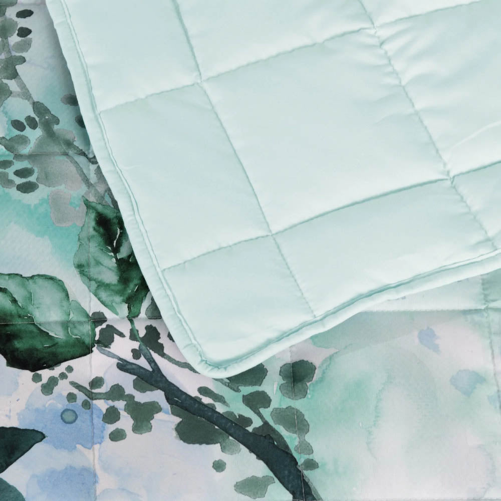 Woodbury Blue Bedspread Set