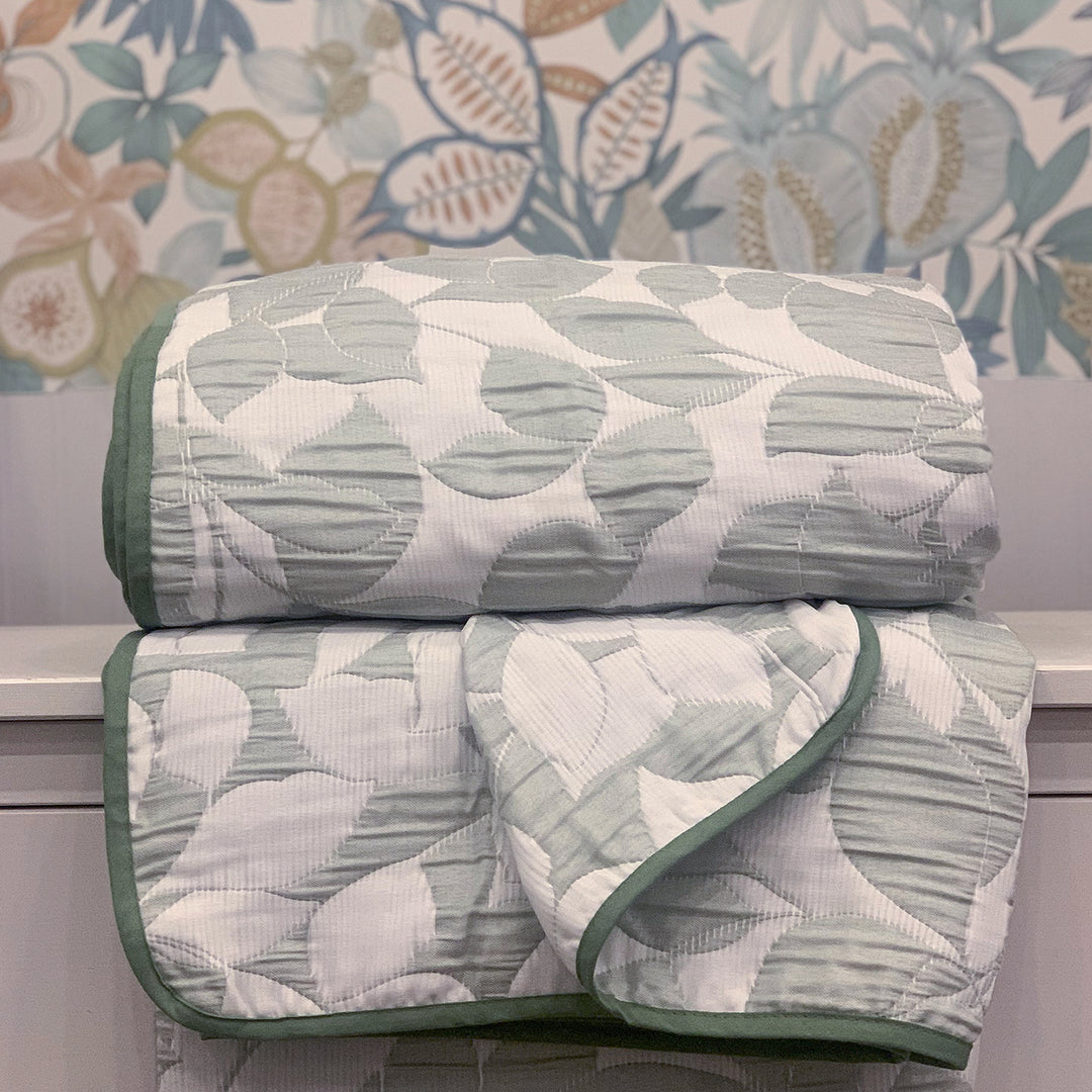 Ocanya reversible bedspread sage