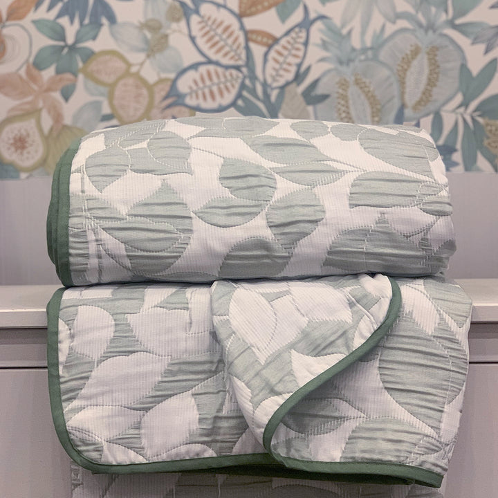 Ocanya reversible bedspread sage