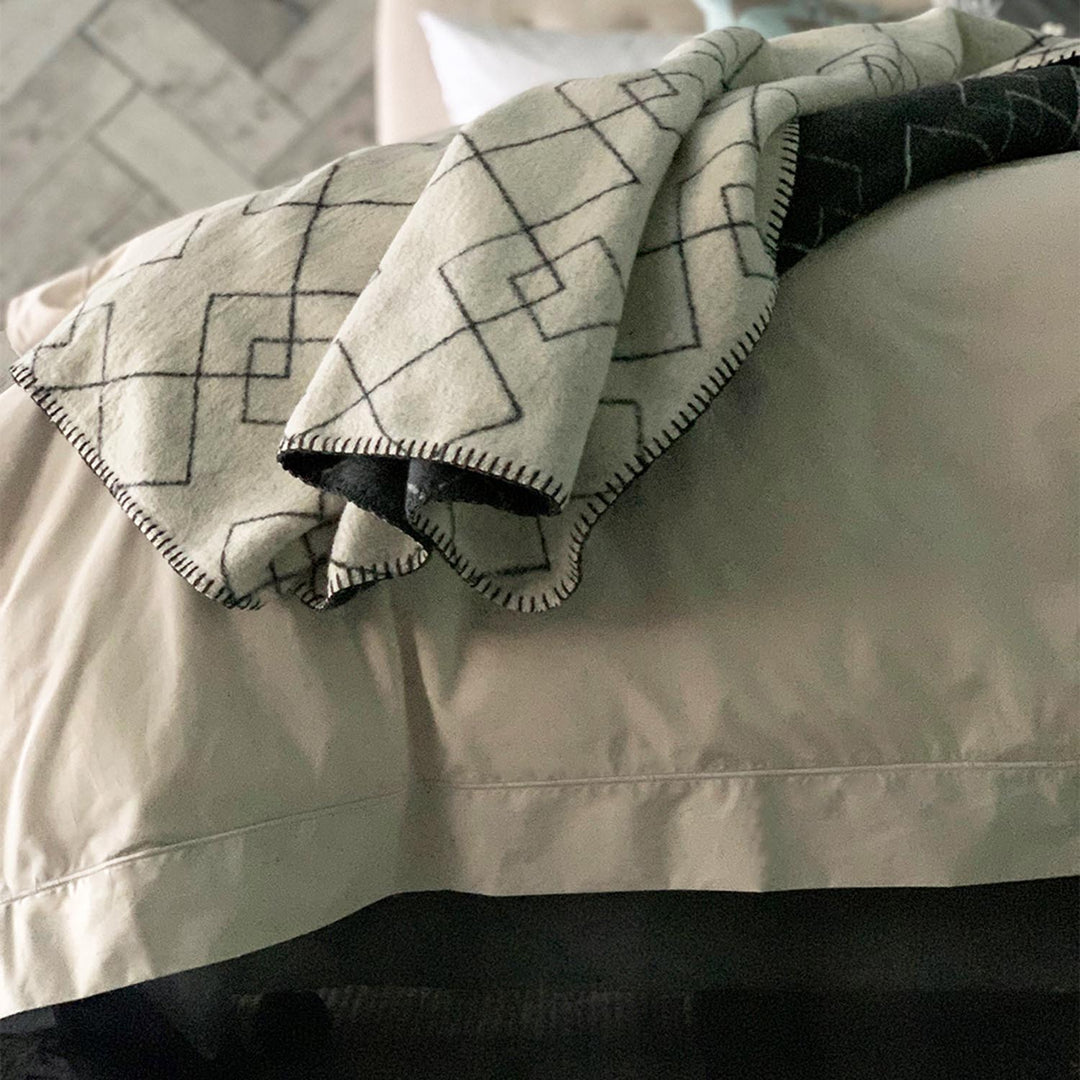 Egyptian Cotton Quilt Cover Taupe/White