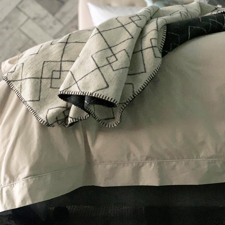 Egyptian Cotton Quilt Cover Taupe/White