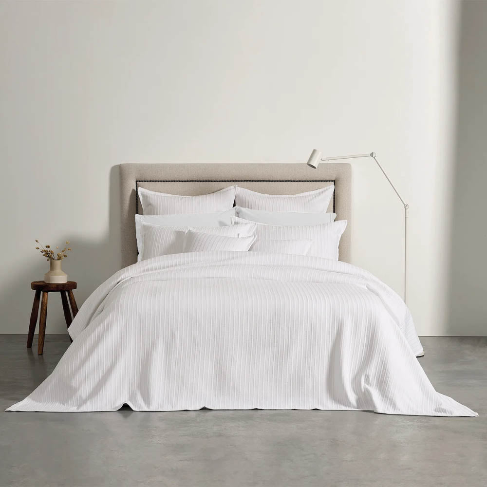 Evora White Cotton Coverlet Set