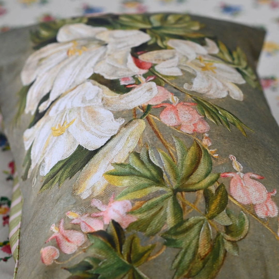 Lilies Pillowcase Set