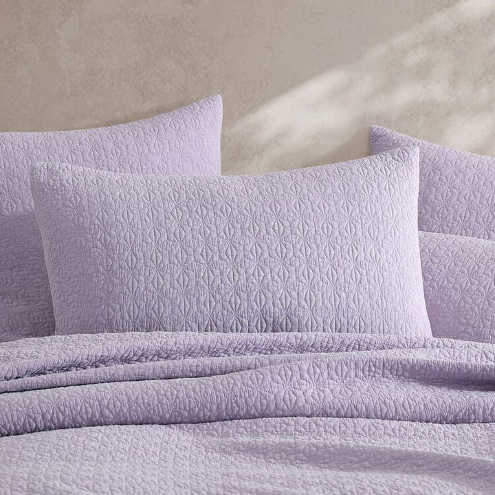 Lilac Kayo Coverlet