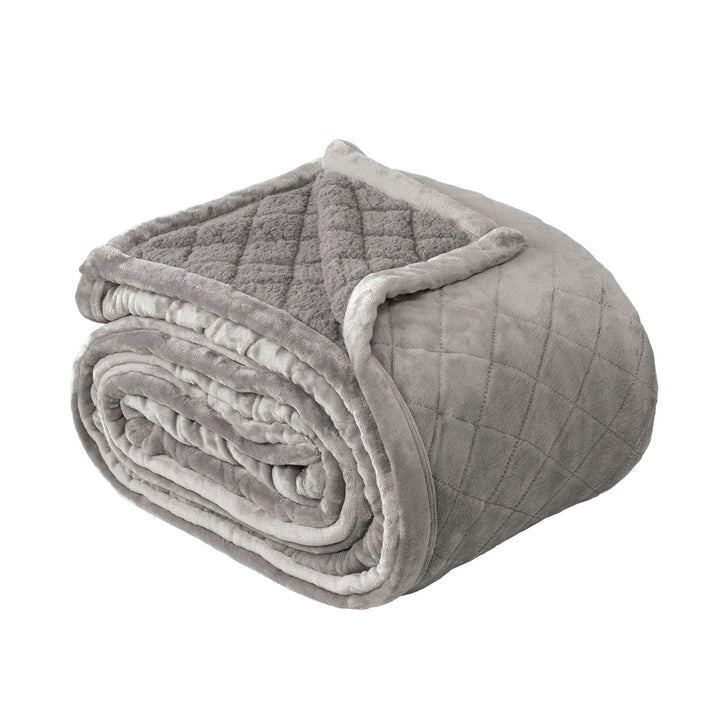 Mansfield cosy sherpa blankets