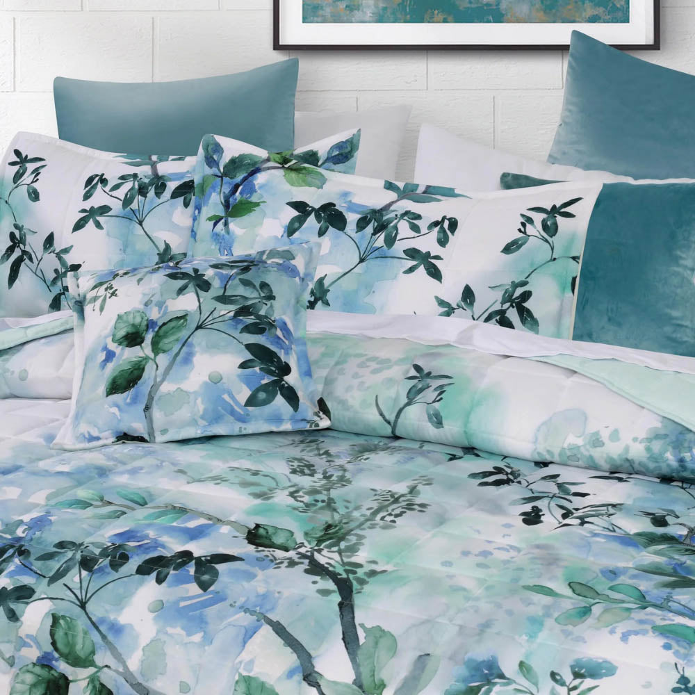 Woodbury Blue Bedspread Set