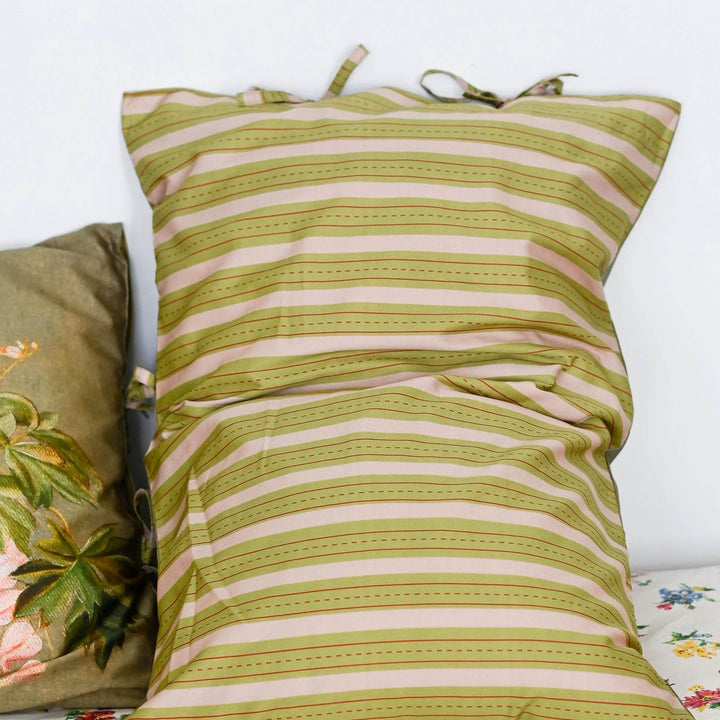 Lilies Pillowcase Set
