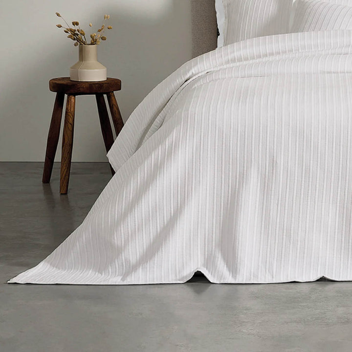 Evora White Cotton Coverlet Set