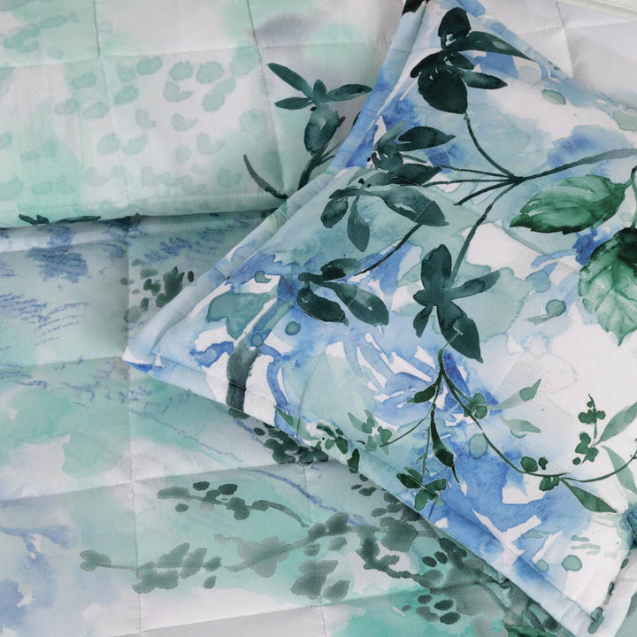 Woodbury Blue Bedspread Set